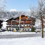 Zellner 4 Apartamento *