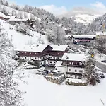 Zellner 4 Apartamento *